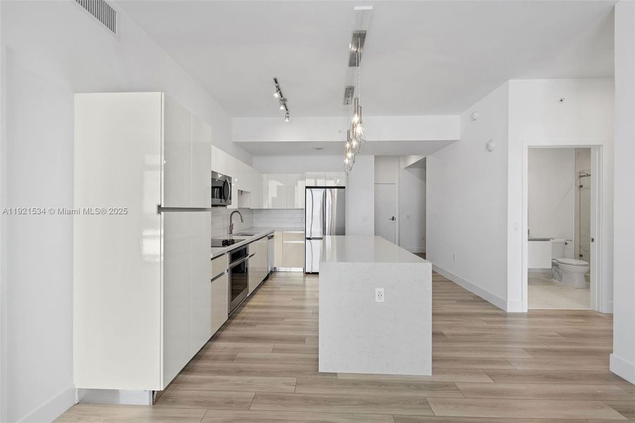 Furnished interior view inside a new home in , Hallandale Beach (Image 9).