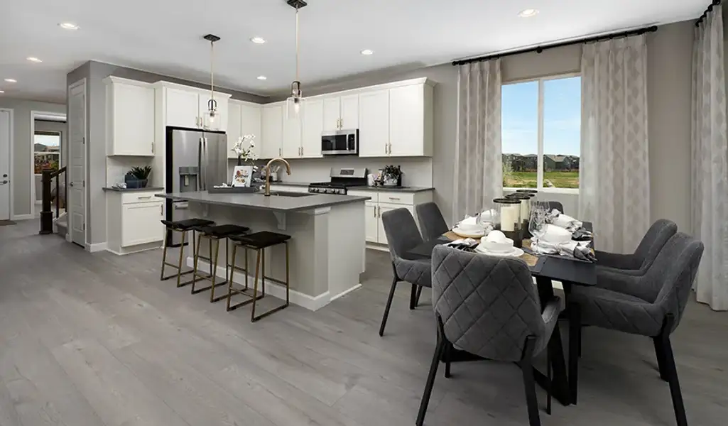 Moonstone-D914-SeasonsAtPrairieCenter Kitchen Dining