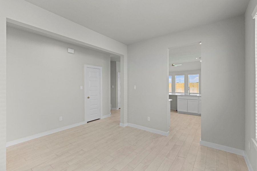 Spacious, unfurnished interior of a new home in Briarwood Crossing, Rosenberg (Image 25). Spacious, unfurnished interior of a new home in Briarwood Crossing, Rosenberg (Image 25).