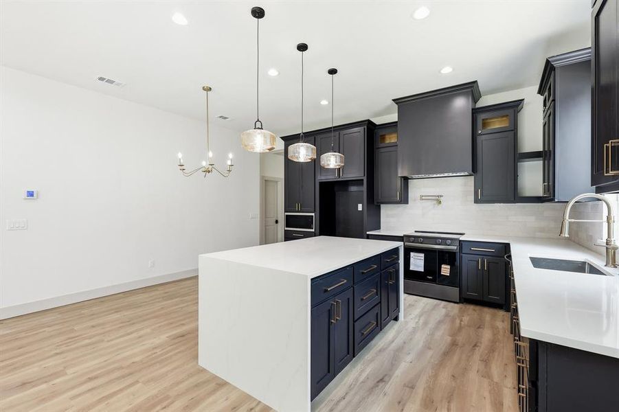 Furnished interior view inside a new home in , Bridgeport (Image 14).