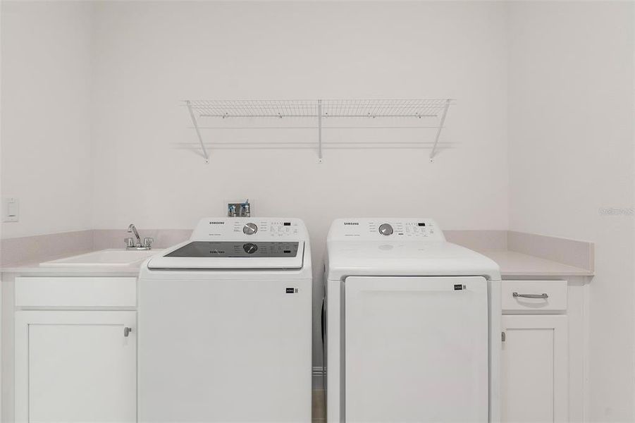 Close-up of interior finishes inside a home in Lakes at Harmony, Harmony (Image 20).