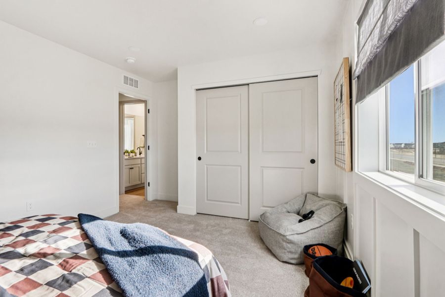 Furnished interior view inside a new home in Trailside, Timnath (Image 33).