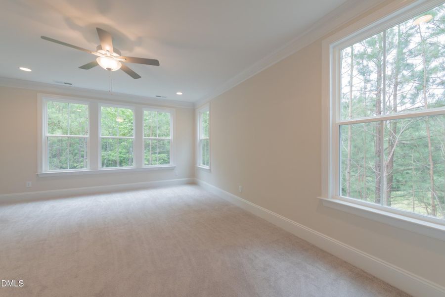 044_Primary Bedroom 044_Primary Bedroom