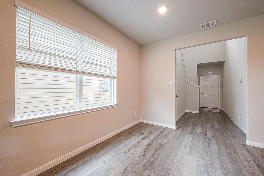 Spacious, unfurnished interior of a new home in Cliffstone Hills, Conroe (Image 41). Spacious, unfurnished interior of a new home in Cliffstone Hills, Conroe (Image 41).
