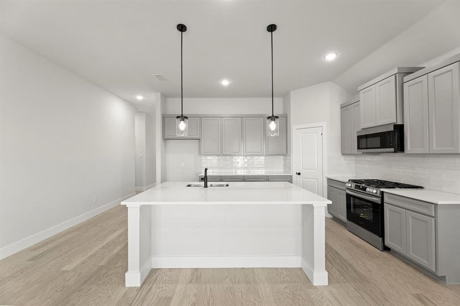 09. 2352 Bell - Kitchen