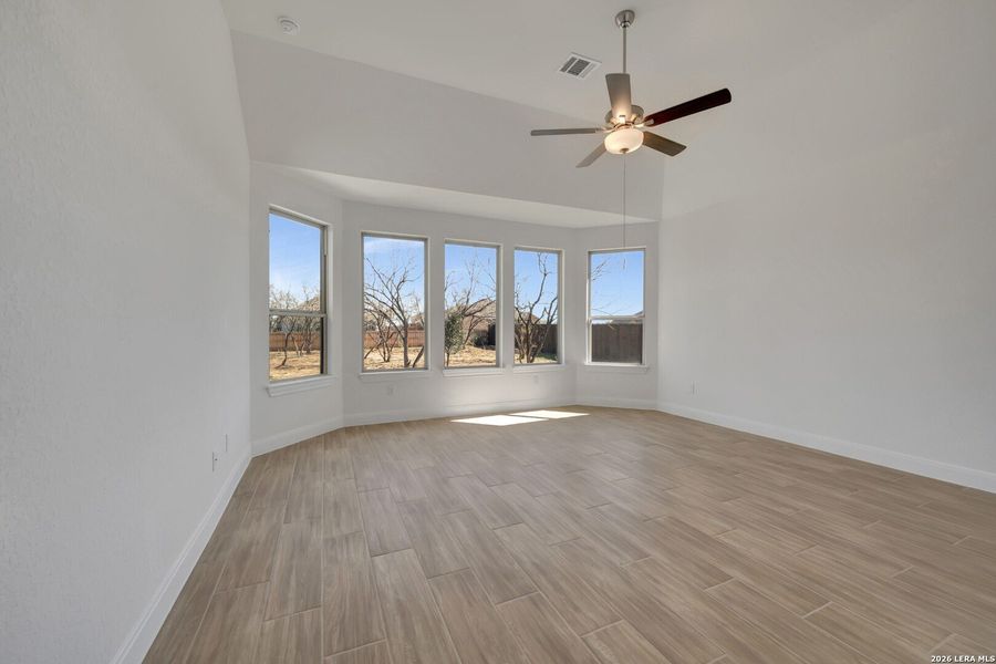 Spacious, unfurnished interior of a new home in Everly Estates, San Antonio (Image 30).