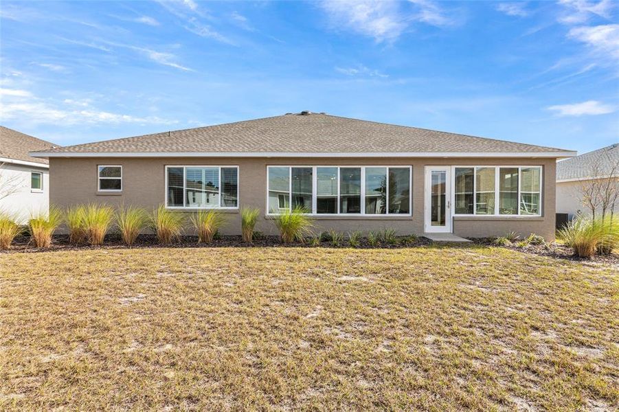 Exterior details and patio area of a home in , Ocala (Image 30).