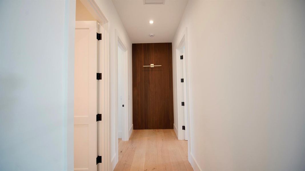 Spacious, unfurnished interior of a new home in , Palm Beach Gardens (Image 56).