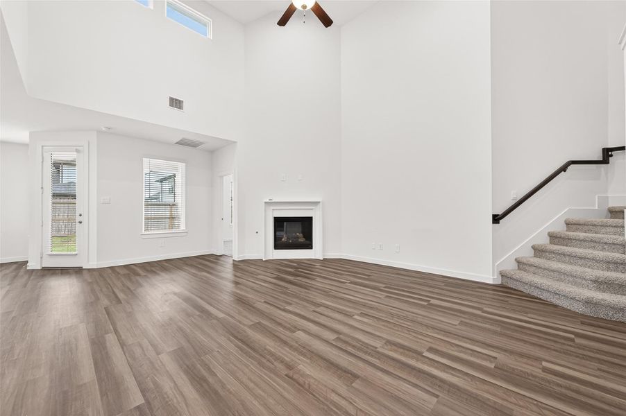 Spacious, unfurnished interior of a new home in Harvest Green, Richmond (Image 21).