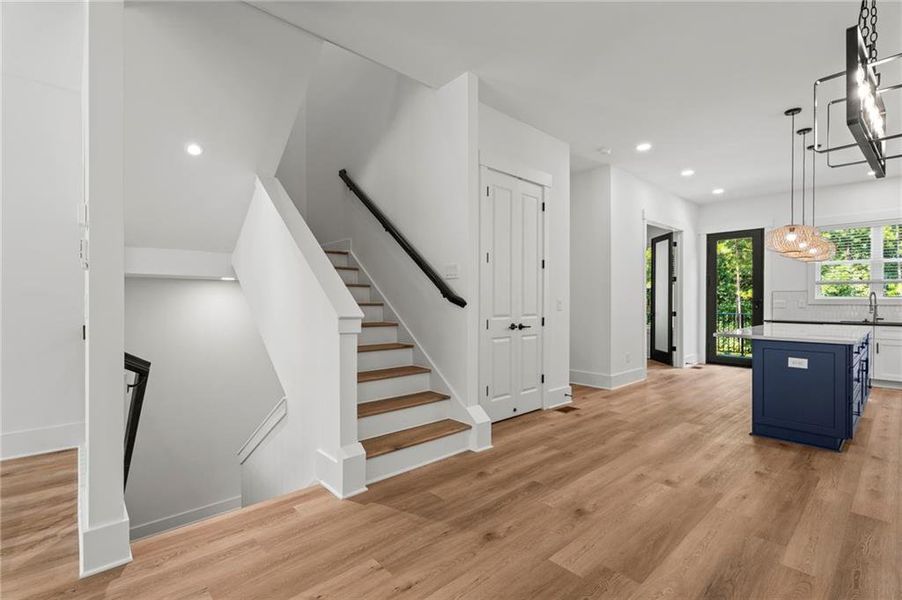 Spacious, unfurnished interior of a new home in , Stockbridge (Image 50).