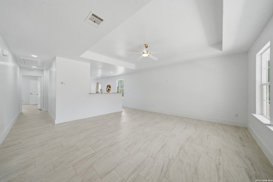 Spacious, unfurnished interior of a new home in , Spring Branch (Image 35). Spacious, unfurnished interior of a new home in , Spring Branch (Image 35).