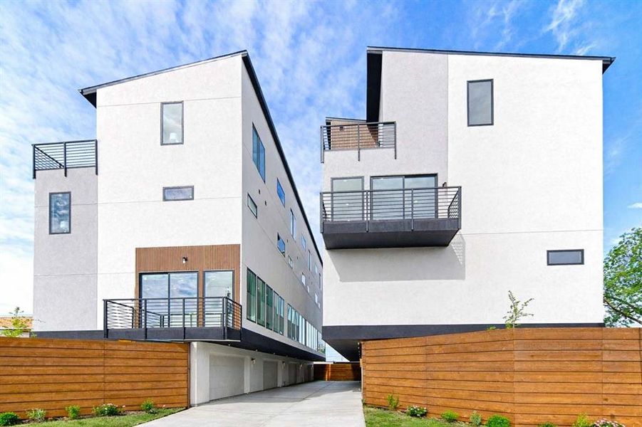 Exterior details and patio area of a home in , Dallas (Image 20).