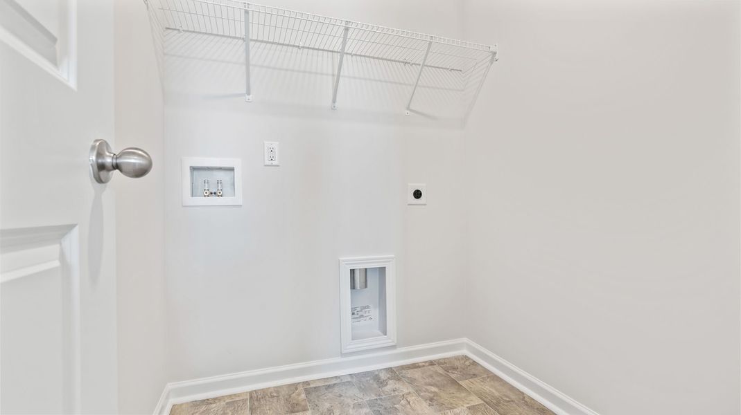 Image 33 of a home in Woodglen.