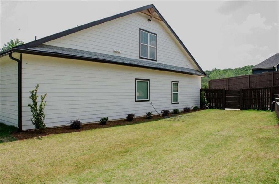 Exterior details and patio area of a home in , Mansfield (Image 20).