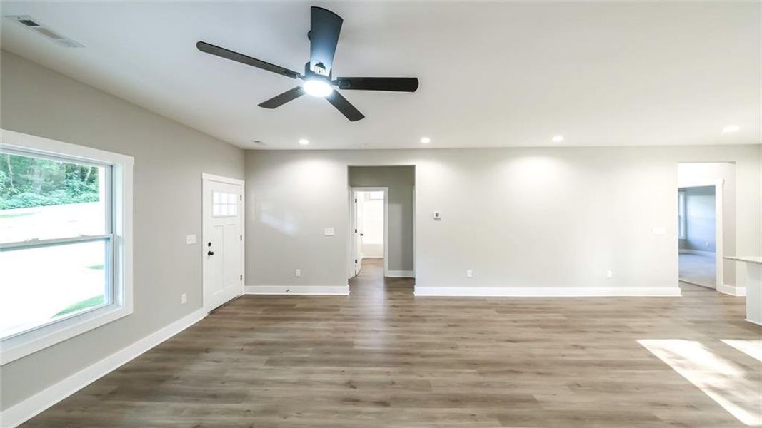 Spacious, unfurnished interior of a new home in , Bremen (Image 30).