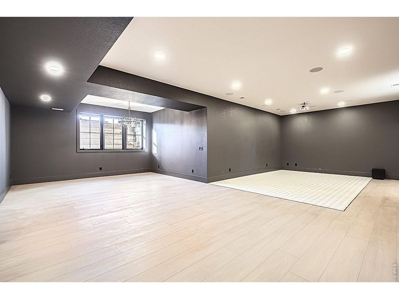Spacious, unfurnished interior of a new home in , Greeley (Image 39).
