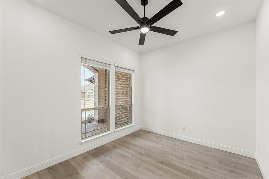 Spacious, unfurnished interior of a new home in West Crossing, Anna (Image 18).