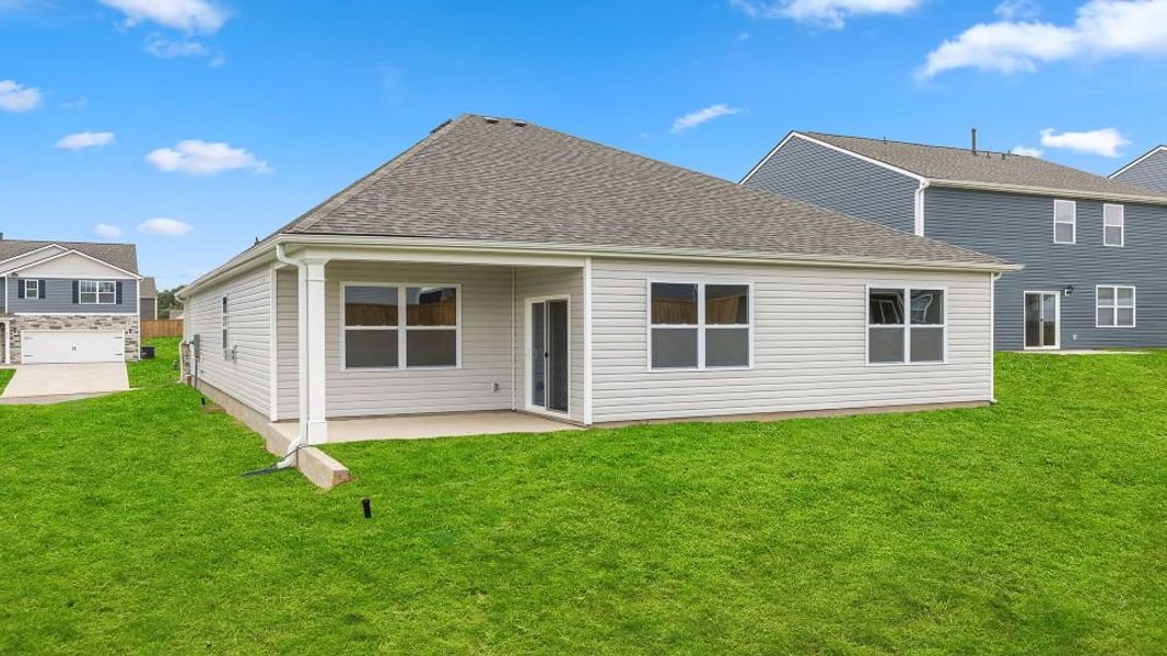 Exterior details and patio area of a home in Woodglen, Piedmont (Image 2).
