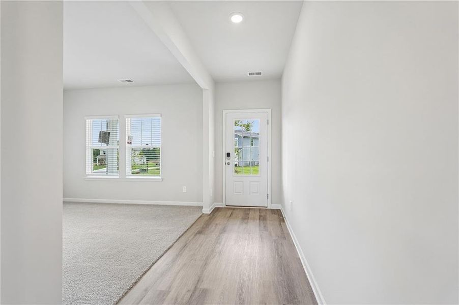 Spacious, unfurnished interior of a new home in Northwoods at Mirror Lake, Villa Rica (Image 38).