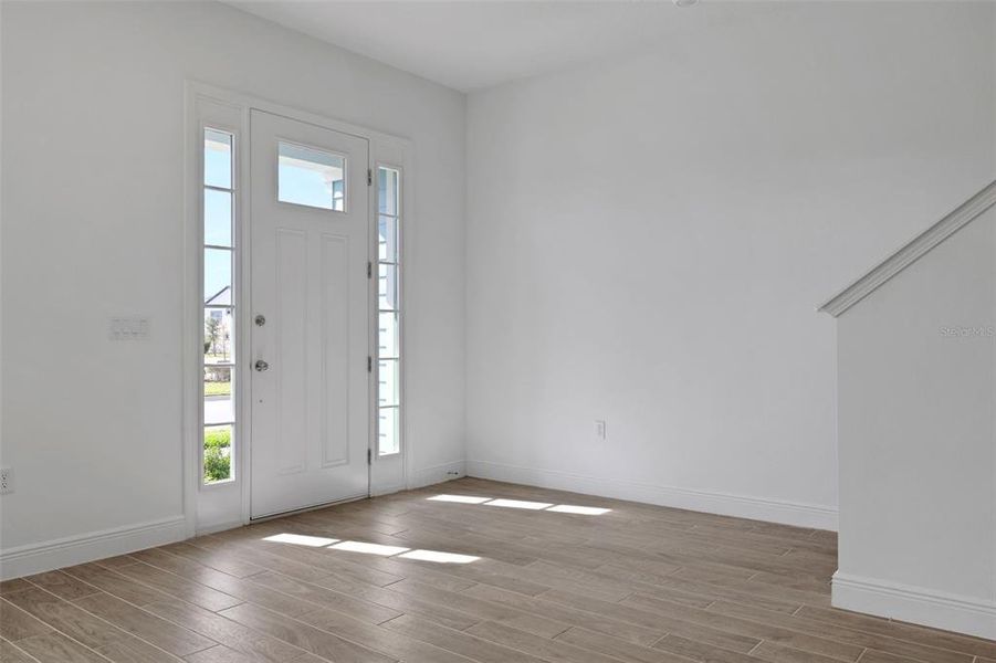 Spacious, unfurnished interior of a new home in , St. Cloud (Image 18).