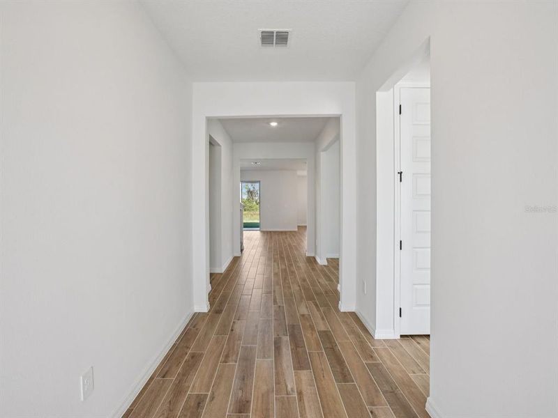 Spacious, unfurnished interior of a new home in Two Rivers - Signature Series, Zephyrhills (Image 22).