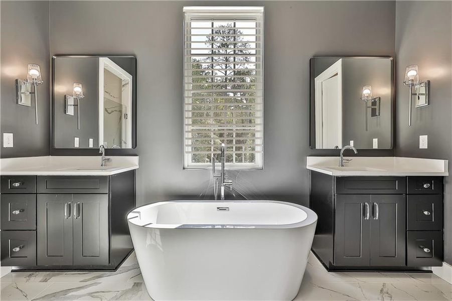 Furnished interior view inside a new home in Laurel Brooke, Peachtree City (Image 15). Furnished interior view inside a new home in Laurel Brooke, Peachtree City (Image 15).