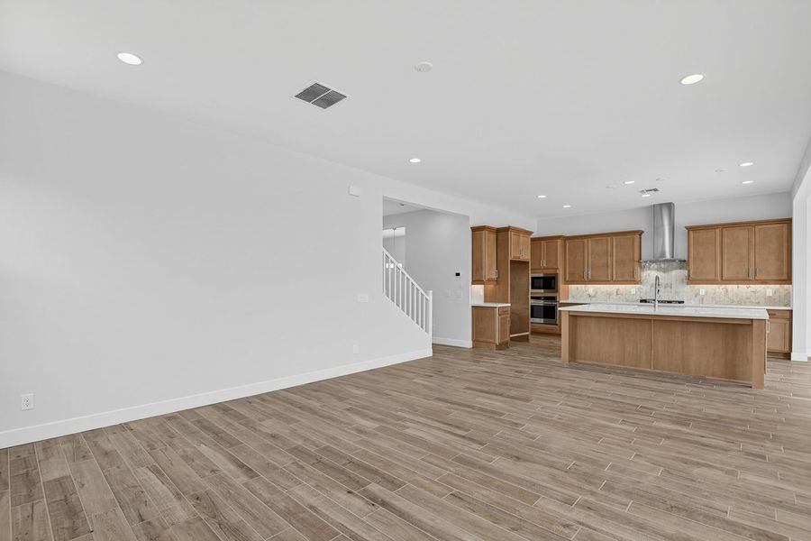 Spacious, unfurnished interior of a new home in Verdin, Phoenix (Image 18).