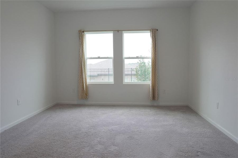 Spacious, unfurnished interior of a new home in , Lake Wales (Image 12).