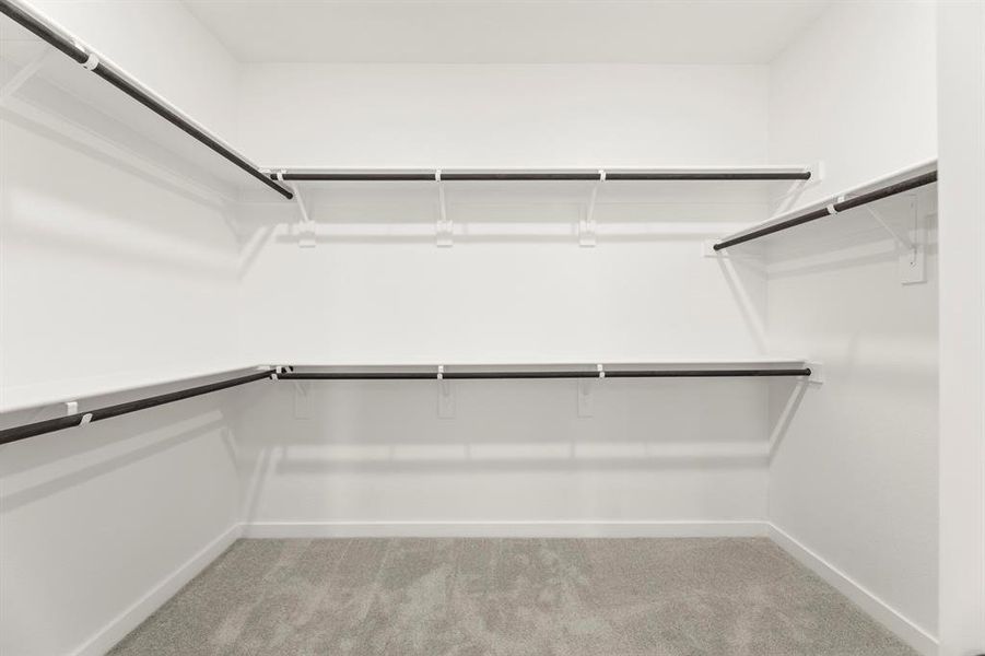 17. 4308 Crossvine - Closet]