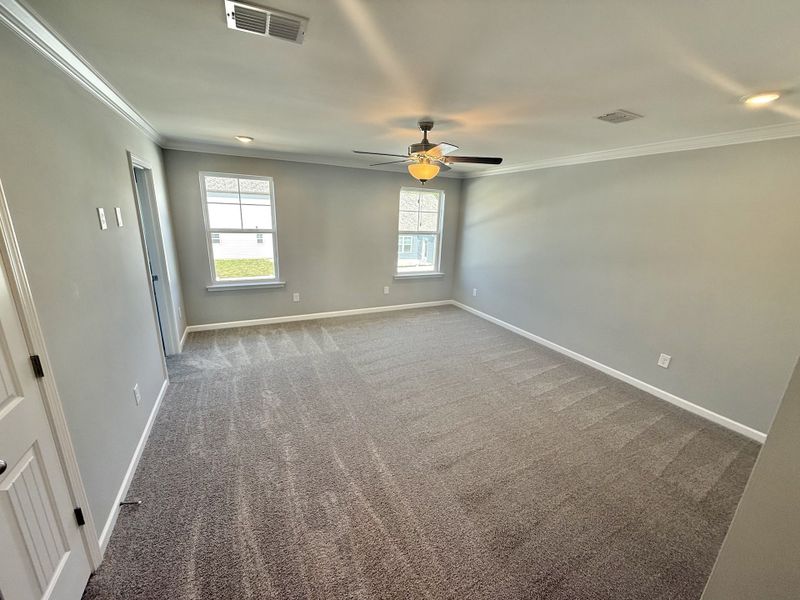 Spacious, unfurnished interior of a new home in Stonehenge, Manchester (Image 4).