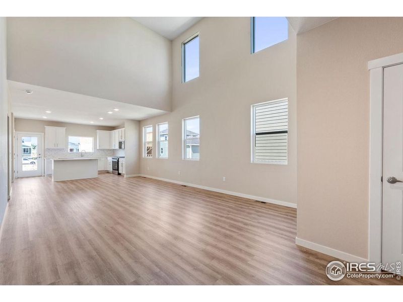 Spacious, unfurnished interior of a new home in , Fort Collins (Image 14).