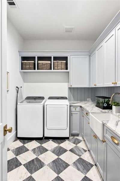 Furnished interior view inside a new home in , Dallas (Image 8).