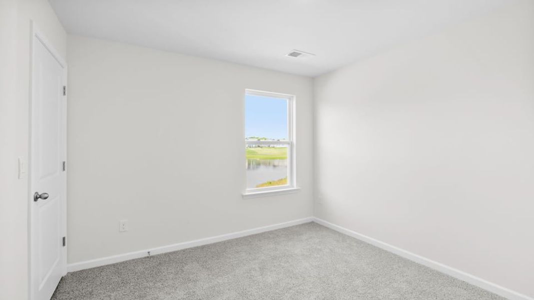 Spacious, unfurnished interior of a new home in Durbin Meadows, Fountain Inn (Image 25).