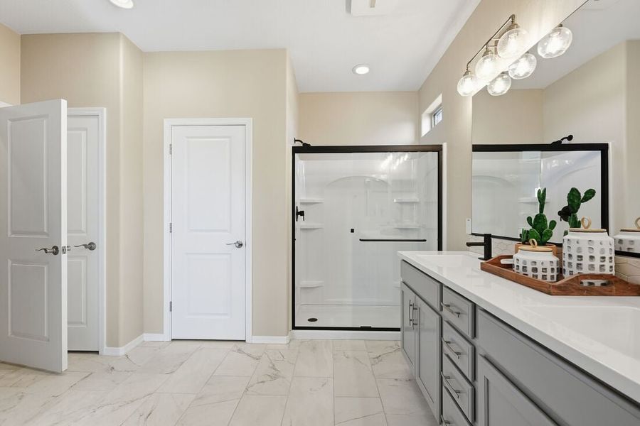 Furnished interior view inside a new home in La Mira, Mesa (Image 18).