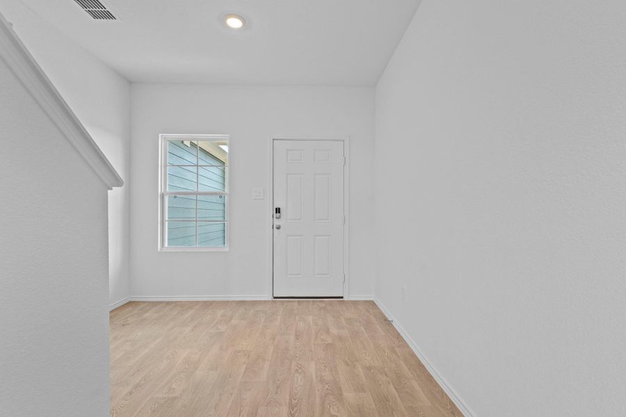 Spacious, unfurnished interior of a new home in Wayside, Uhland (Image 13). Spacious, unfurnished interior of a new home in Wayside, Uhland (Image 13).