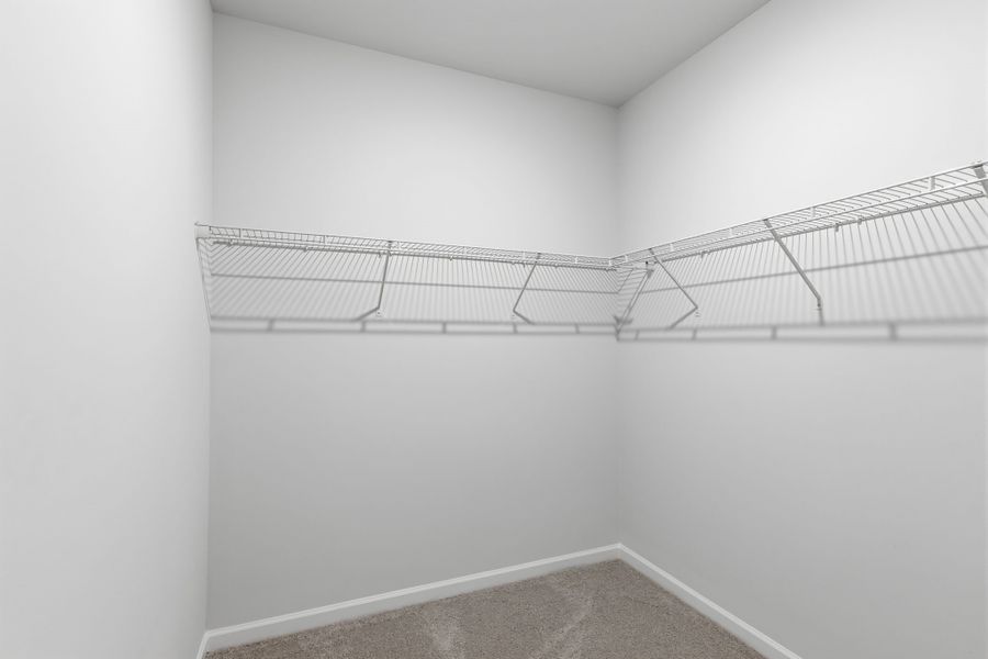 Spacious, unfurnished interior of a new home in Lakeview Village, Charlotte (Image 25).