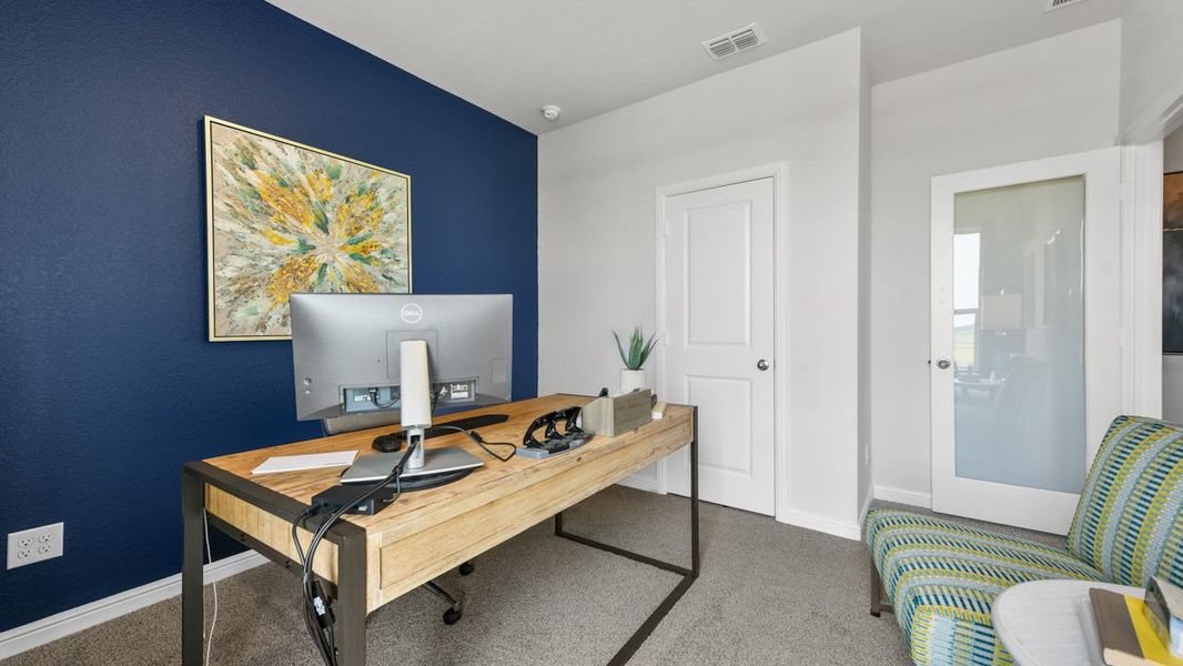 Furnished interior view inside a new home in Vista Point, Grandview (Image 31).