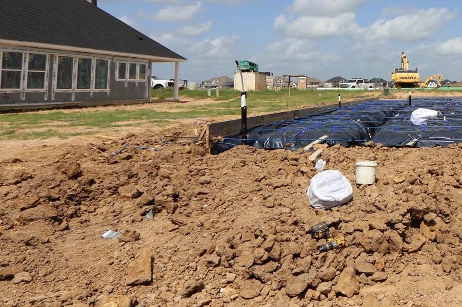 Every foundation at DWH is engineered and it’s inspected three times! We do not do “batch” testing. Rest easy knowing your foundation comes with a 10 year warranty. Every foundation at DWH is engineered and it’s inspected three times! We do not do “batch” testing. Rest easy knowing your foundation comes with a 10 year warranty.