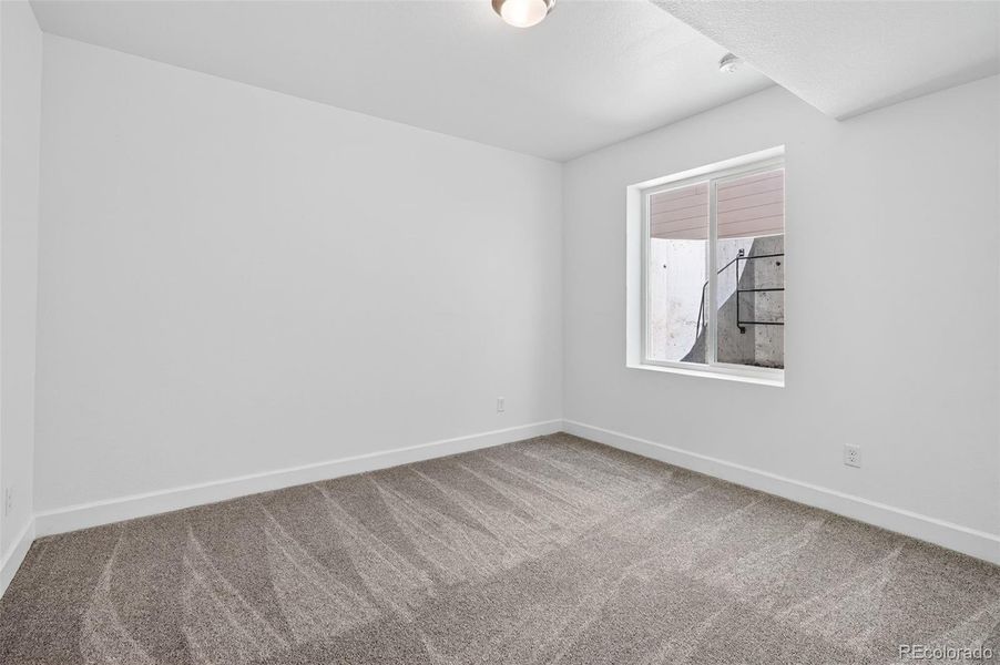 17126 W 92nd Loop ~ Ready Now