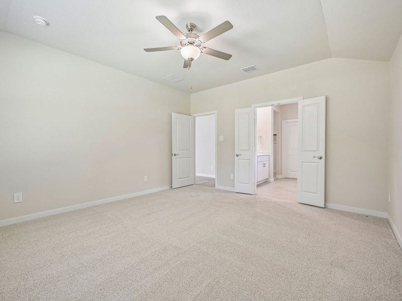 Spacious, unfurnished interior of a new home in Parks at Foster Crossing - Premier Series, Anna (Image 16). Spacious, unfurnished interior of a new home in Parks at Foster Crossing - Premier Series, Anna (Image 16).