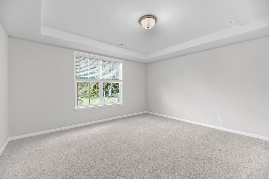 Spacious, unfurnished interior of a new home in Sweetgrass Station, Summerville (Image 33).