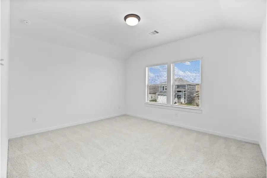 Spacious, unfurnished interior of a new home in Glendale Lakes, Rosharon (Image 33). Spacious, unfurnished interior of a new home in Glendale Lakes, Rosharon (Image 33).