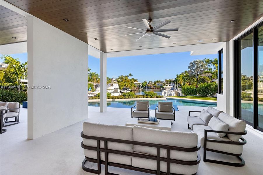 Exterior details and patio area of a home in , Fort Lauderdale (Image 27).
