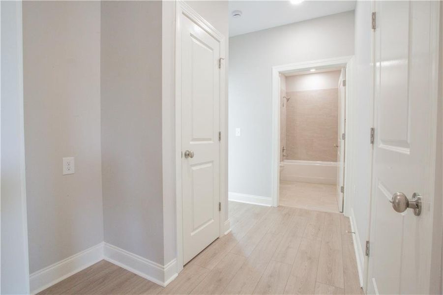 Spacious, unfurnished interior of a new home in , Carrollton (Image 11).