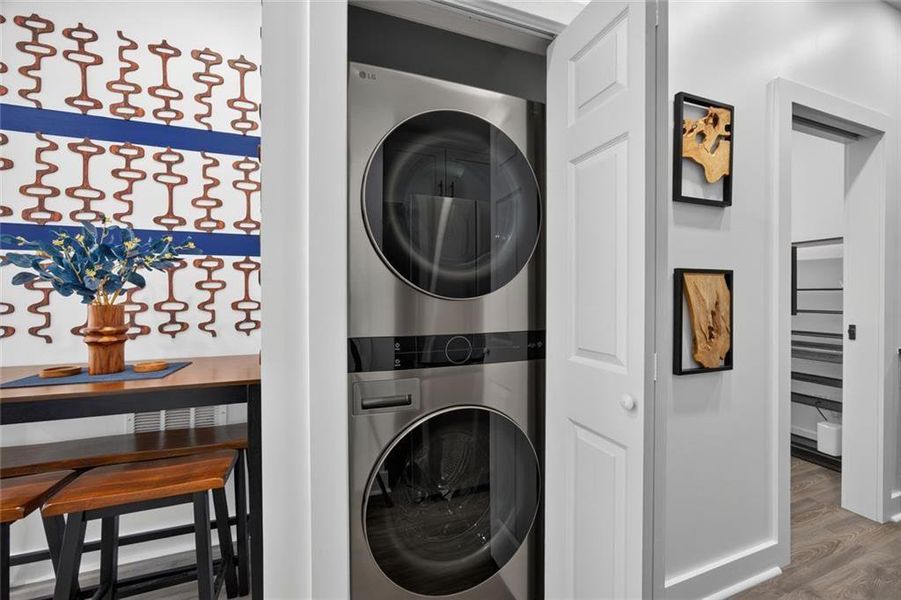 Furnished interior view inside a new home in , Union City (Image 10).
