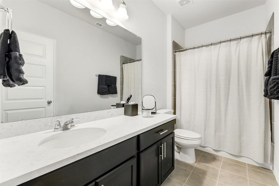 Furnished interior view inside a new home in Bridgeland Creekland Village, Cypress (Image 4). Furnished interior view inside a new home in Bridgeland Creekland Village, Cypress (Image 4).