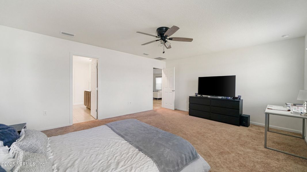 Furnished interior view inside a new home in , Jacksonville (Image 26). Furnished interior view inside a new home in , Jacksonville (Image 26).