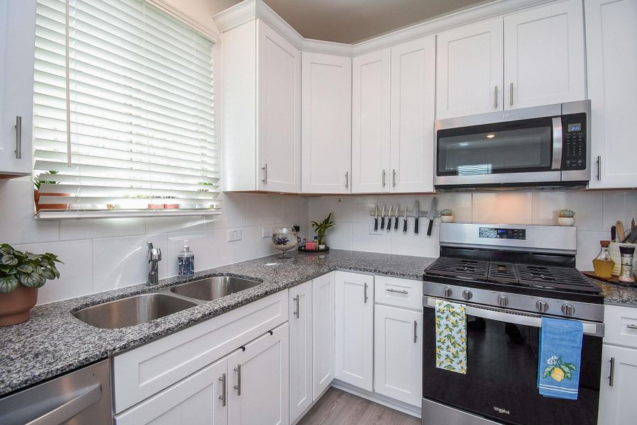 Furnished interior view inside a new home in , Alvin (Image 15).