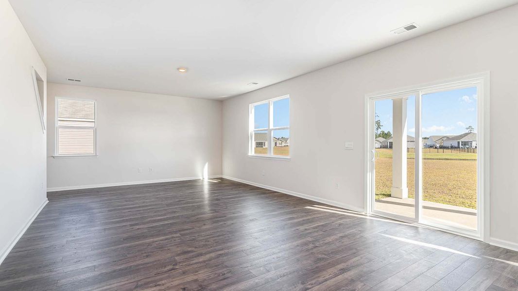 Spacious, unfurnished interior of a new home in Auberon Woods, Conway (Image 7).