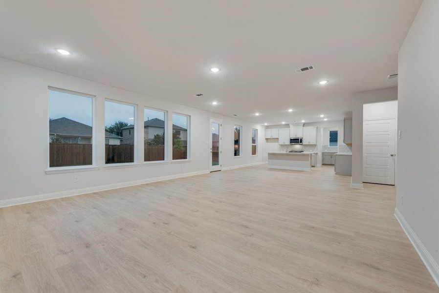 Spacious, unfurnished interior of a new home in Creekside of Crowley, Crowley (Image 24). Spacious, unfurnished interior of a new home in Creekside of Crowley, Crowley (Image 24).
